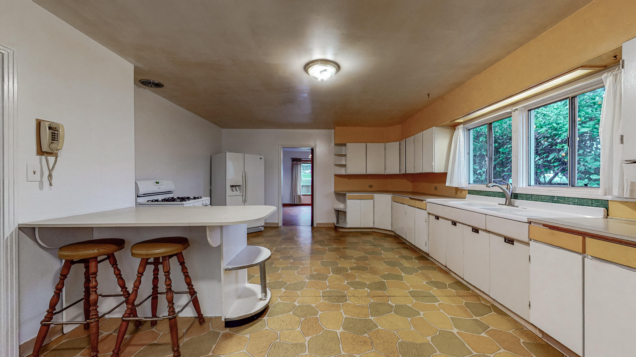 670 First Avenue Rio Dell, CA 95562 - Photo 4 of 13