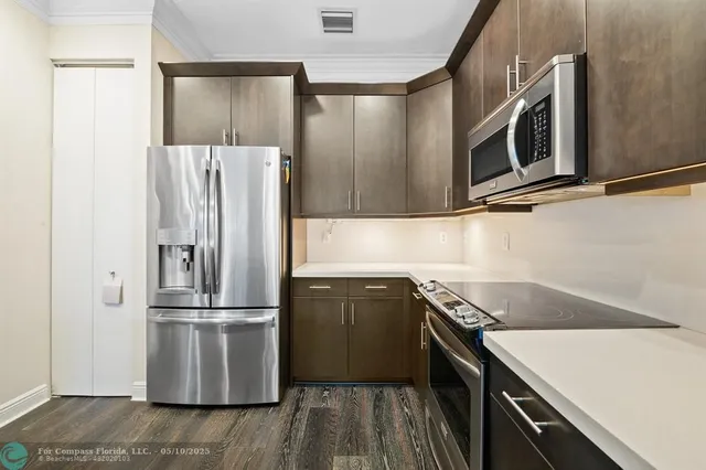 $949,000 | 1127 Northeast 18th Avenue, Unit 1127, Fort Lauderdale, FL 33304