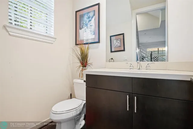 $949,000 | 1127 Northeast 18th Avenue, Unit 1127, Fort Lauderdale, FL 33304