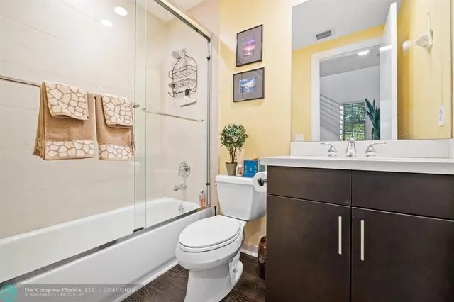 $949,000 | 1127 Northeast 18th Avenue, Unit 1127, Fort Lauderdale, FL 33304