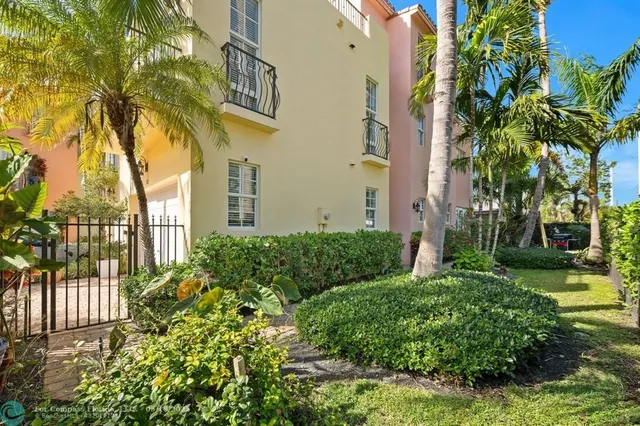 $949,000 | 1127 Northeast 18th Avenue, Unit 1127, Fort Lauderdale, FL 33304