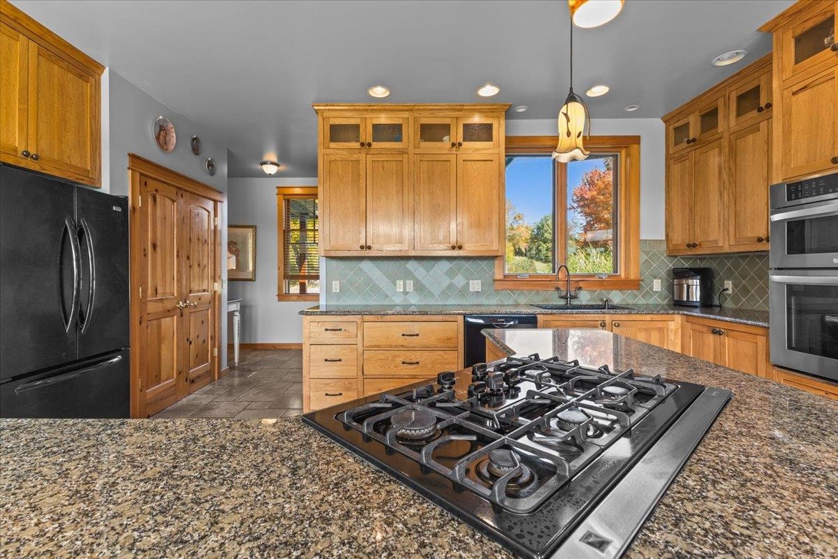 1541 Walton Road Morristown, VT 05661 - Photo 27 of 60