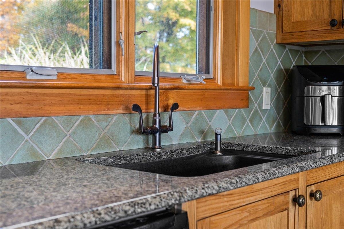 1541 Walton Road Morristown, VT 05661 - Photo 35 of 60