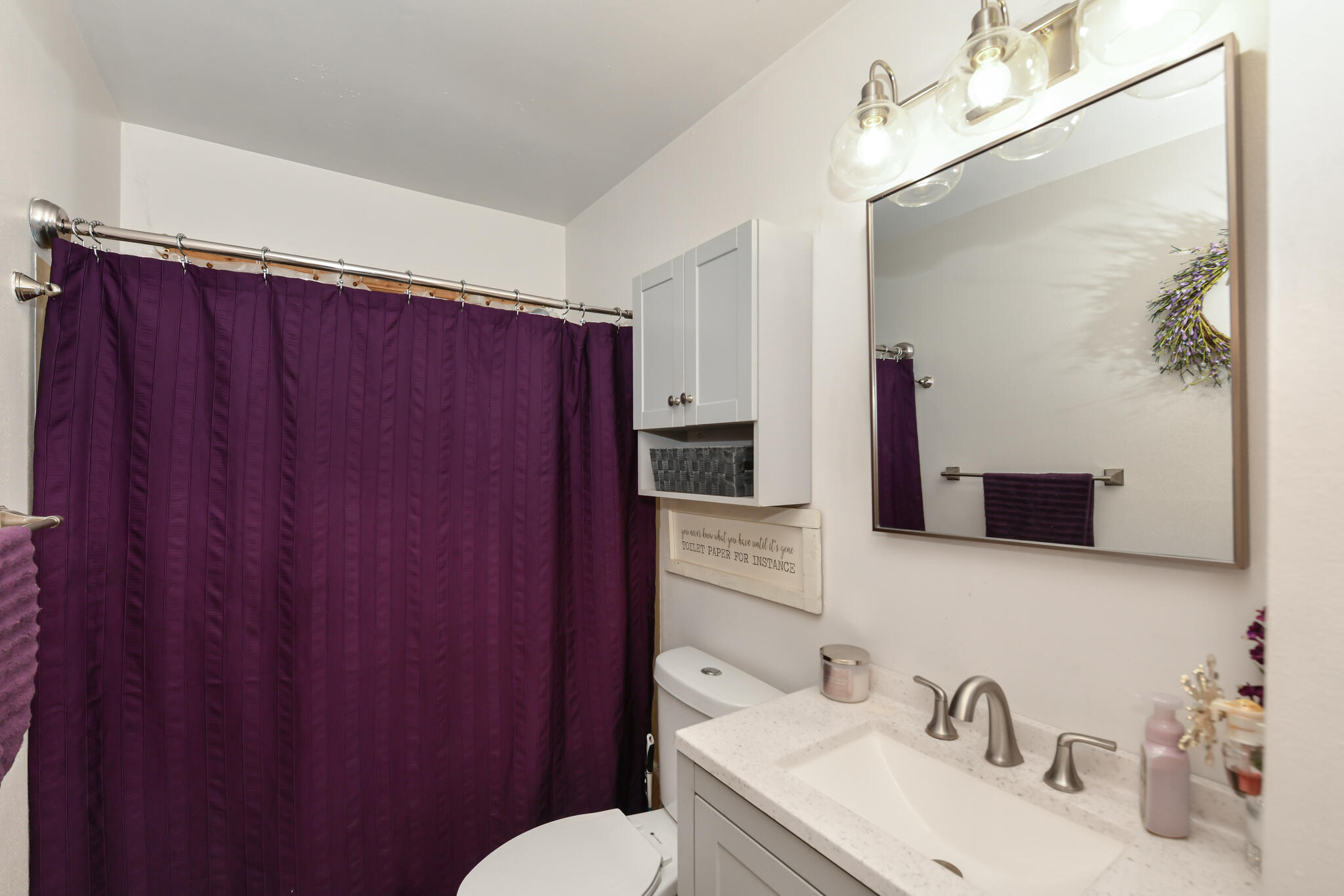 4544 South 49th Street Greenfield, WI 53220 - Photo 10 of 25 Bathroom