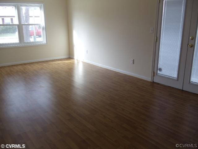 4924 Ruth Road Virginia Beach, VA 23464 - Photo 5 of 12 Den/Family/Great Room - Family Room with Laminate