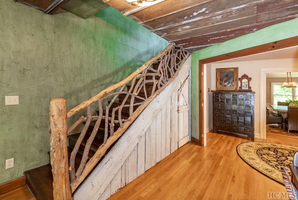 105 Hickory Ridge Road Scaly Mountain, NC 28775 - Photo 18 of 49 Gallery Image 18