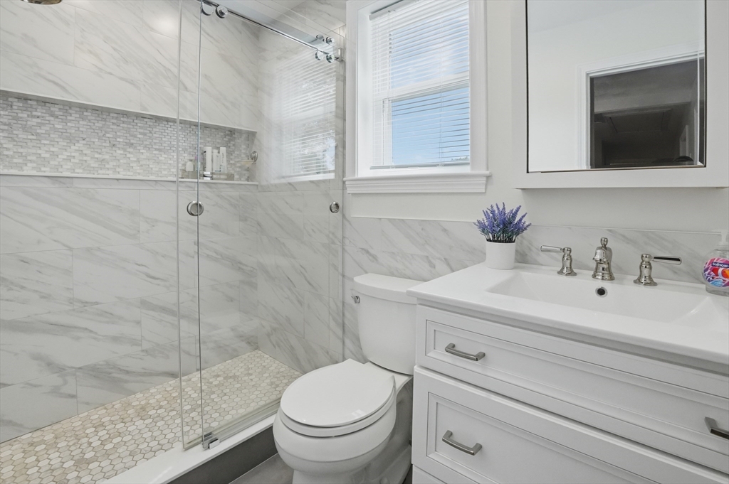 30 Golden Hills Road Saugus, MA 01906 - Photo 23 of 40