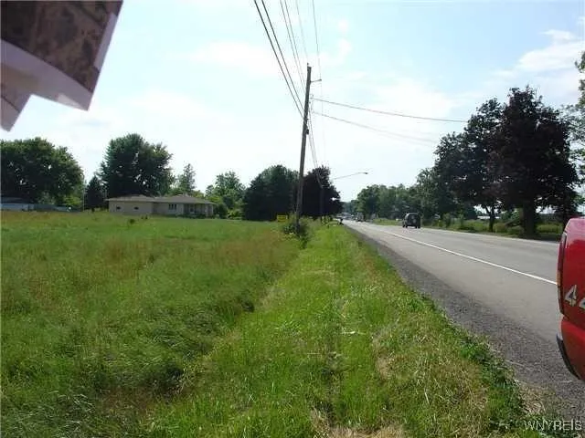 $699,900 | 5497 Genesee Street, Lancaster, NY 14086