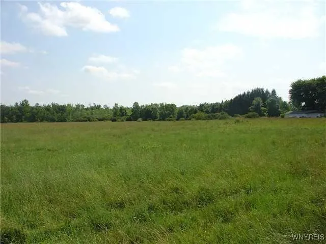 $699,900 | 5497 Genesee Street, Lancaster, NY 14086