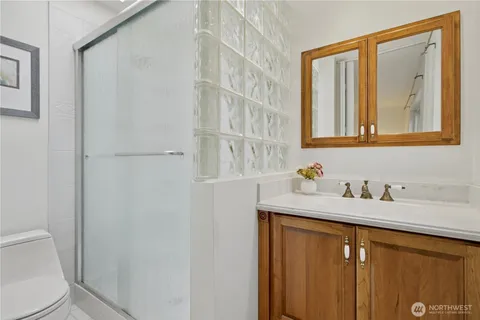 $1,069,000 | 14335 109th Avenue Northeast, Kirkland, WA 98034