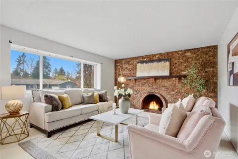 $1,069,000 | 14335 109th Avenue Northeast, Kirkland, WA 98034