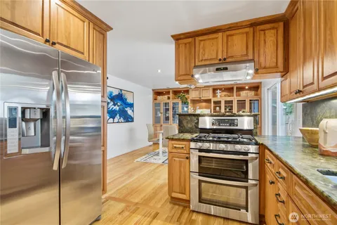 $1,069,000 | 14335 109th Avenue Northeast, Kirkland, WA 98034