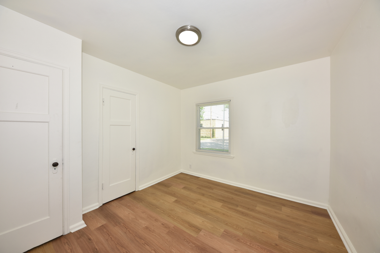 4757 North 21st Street Milwaukee, WI 53209 - Photo 12 of 16 Photo 12
