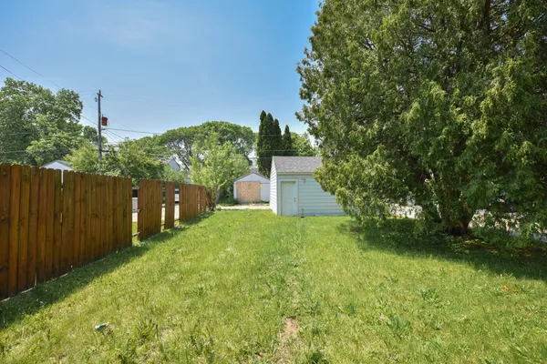 $127,500 | 4757 North 21st Street, Milwaukee, WI 53209