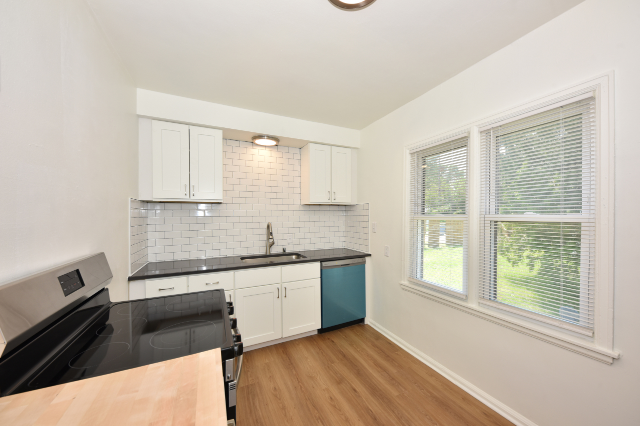 4757 North 21st Street Milwaukee, WI 53209 - Photo 8 of 16 Photo 8