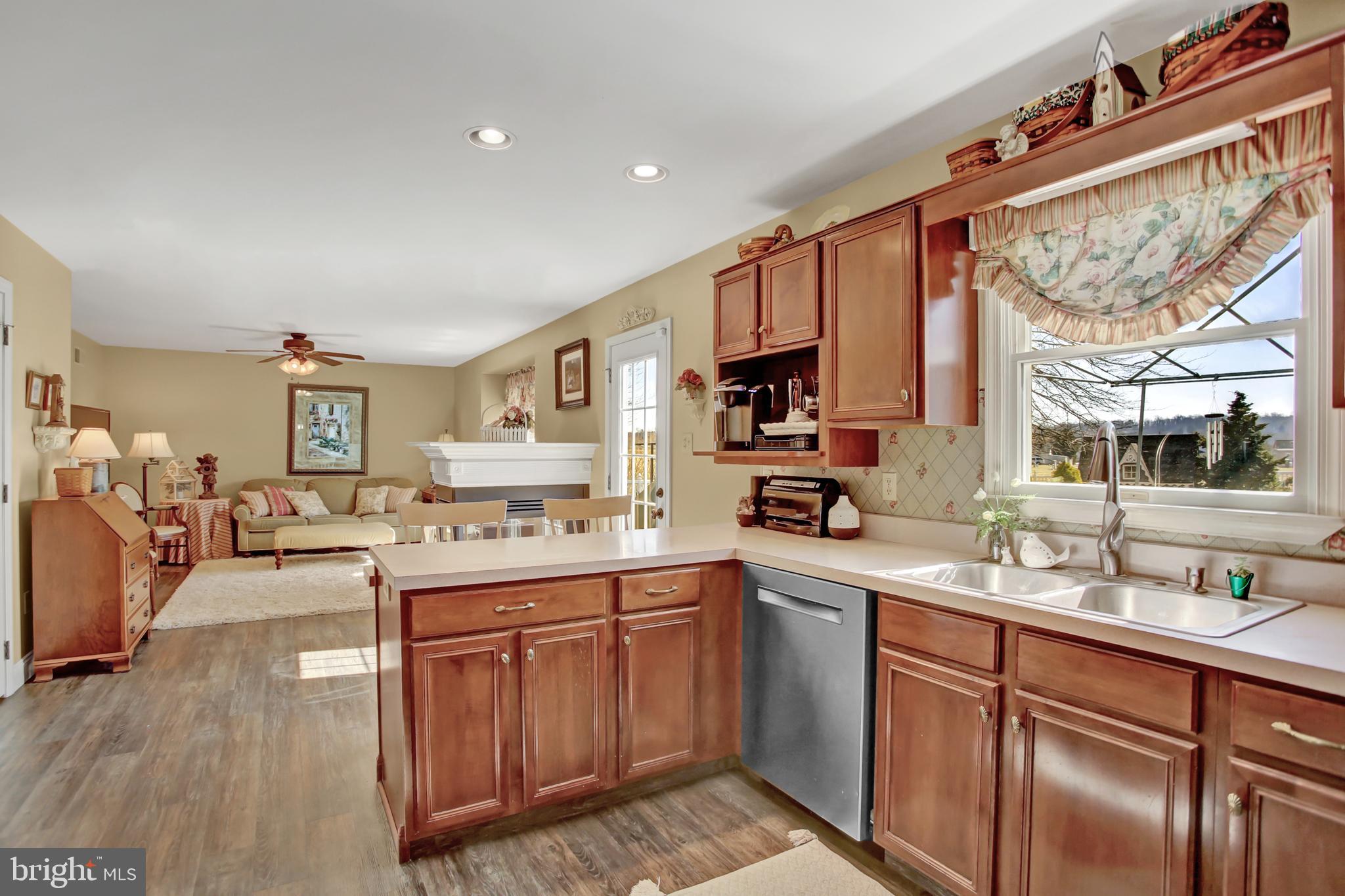 422 Old Farm Road Palmyra, PA 17078 - Photo 14 of 43 Gallery Image 14