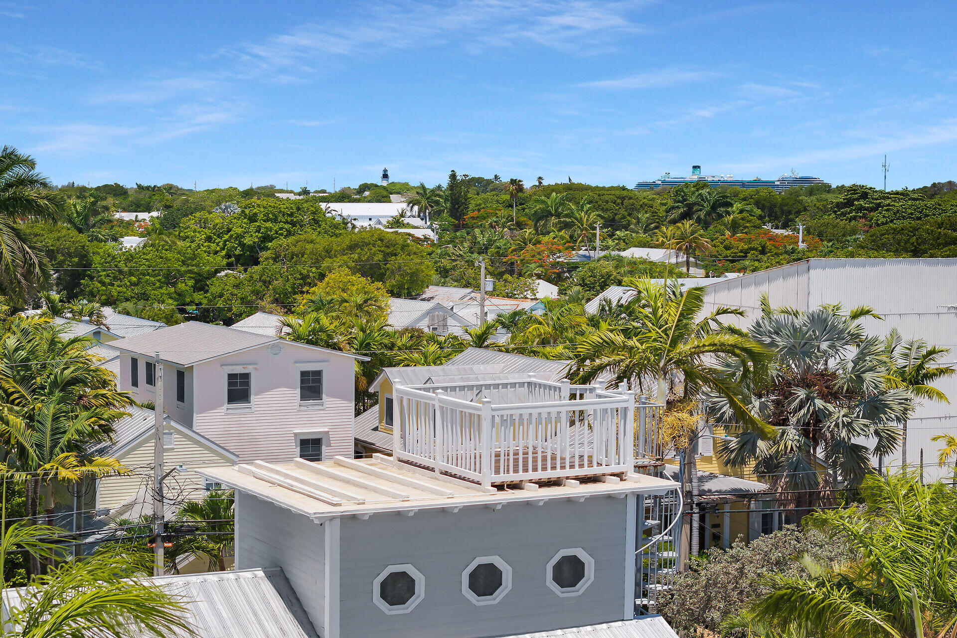 1001 United Street, Unit B Key West, FL 33040 - Photo 9 of 48 a view of a house with a outdoor space