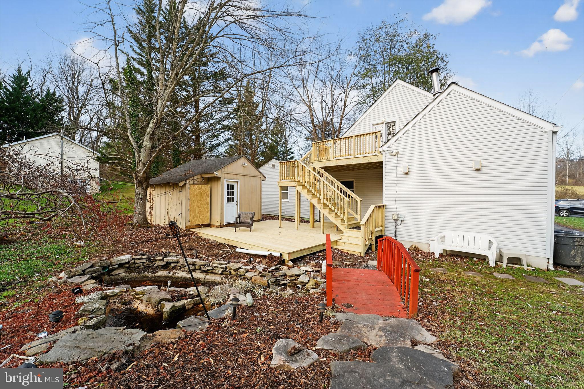 23711 Slidell Road Clarksburg, MD 20871 - Photo 31 of 31 a view of a back yard of the house