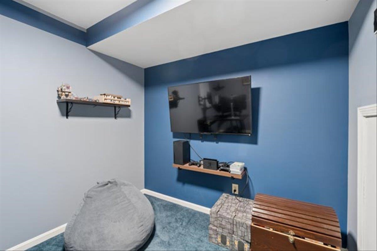65 Victoria Street, Unit 43 Manchester, NH 03104 - Photo 33 of 52