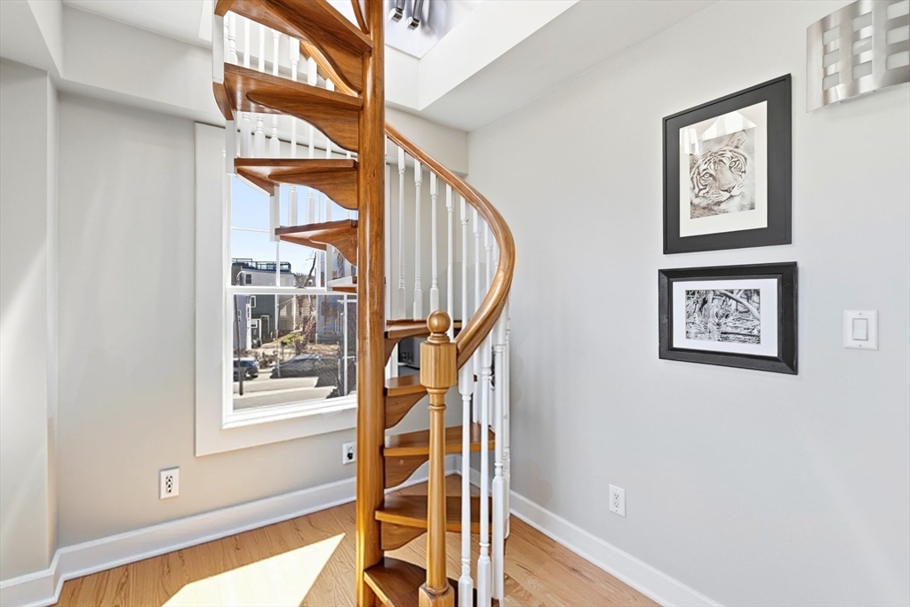 35 Middle Street, Unit 4 Boston, MA 02127 - Photo 16 of 18