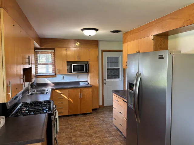 $179,900 | N1058 Highway 41, Menominee, MI 49858