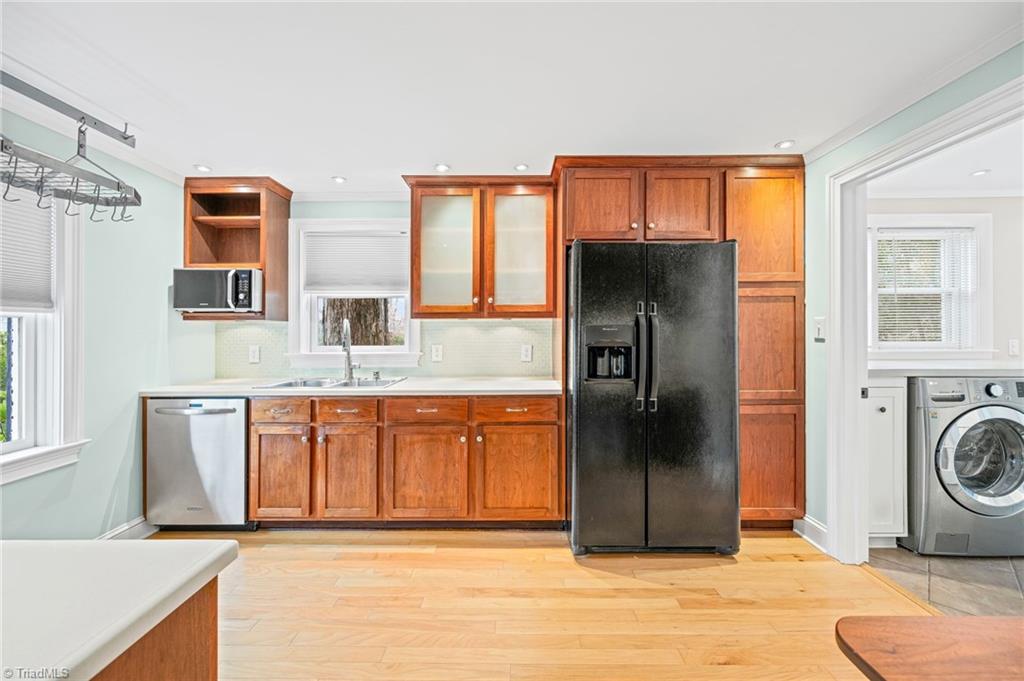 635 Oak Summit Road Winston-Salem, NC 27105 - Photo 3 of 46