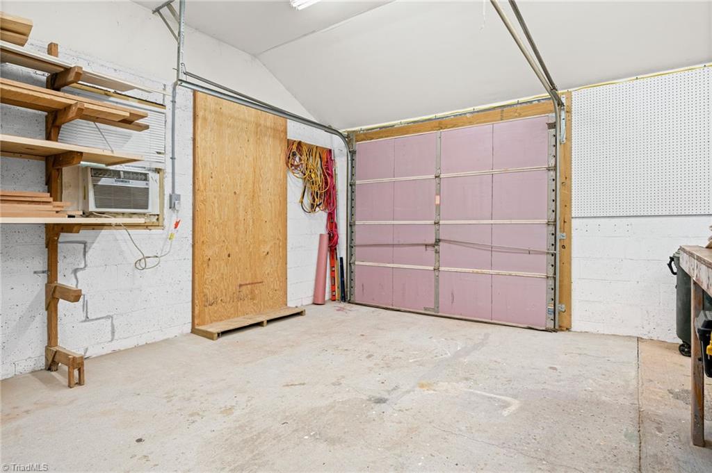 635 Oak Summit Road Winston-Salem, NC 27105 - Photo 42 of 46