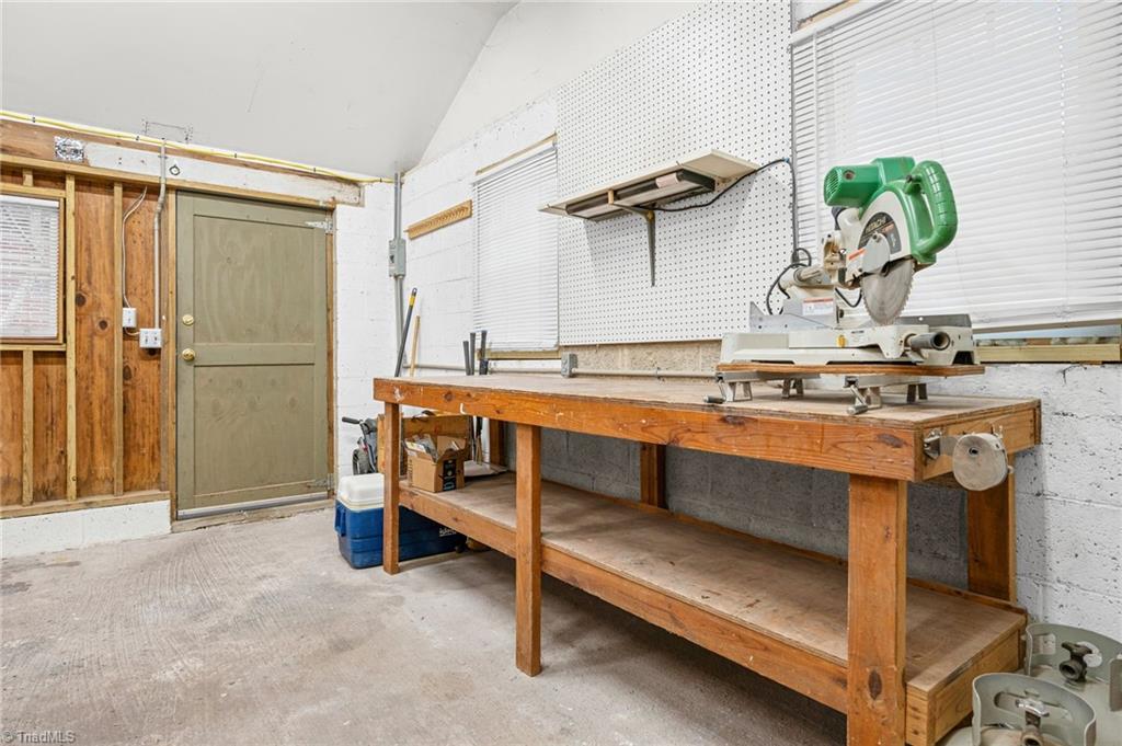 635 Oak Summit Road Winston-Salem, NC 27105 - Photo 43 of 46