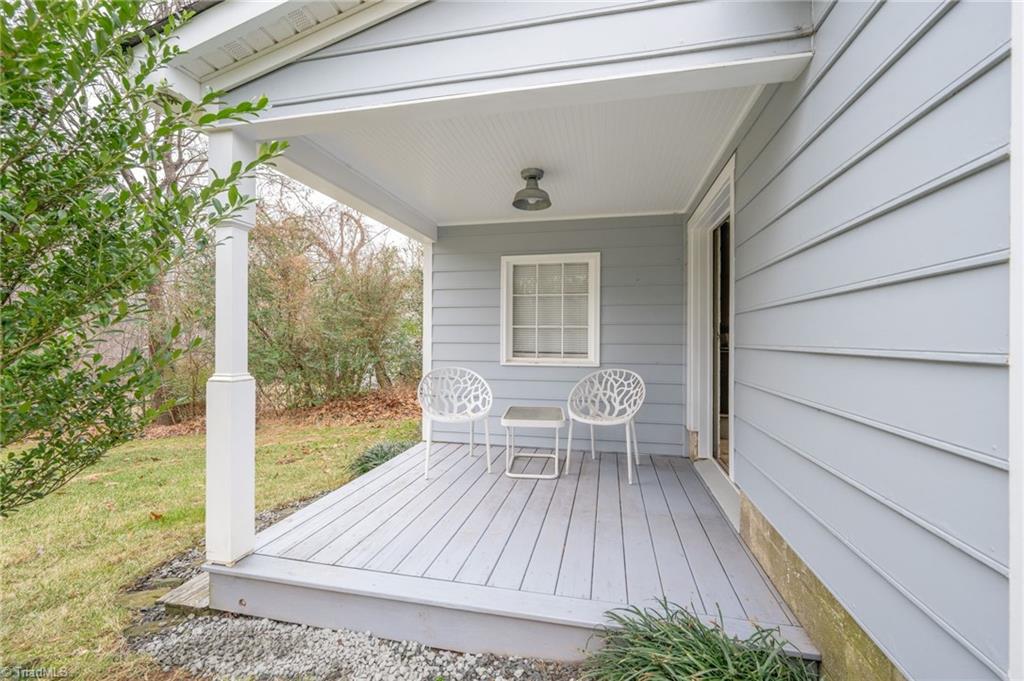 635 Oak Summit Road Winston-Salem, NC 27105 - Photo 8 of 46