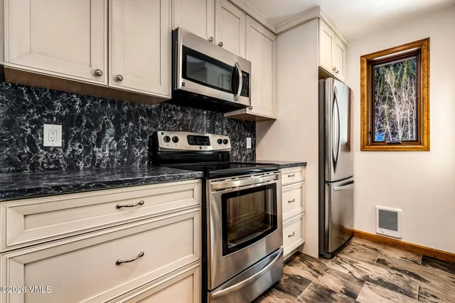 $1,350,000 | 4470 Timber Falls Court, Unit 1405, Vail, CO 81657