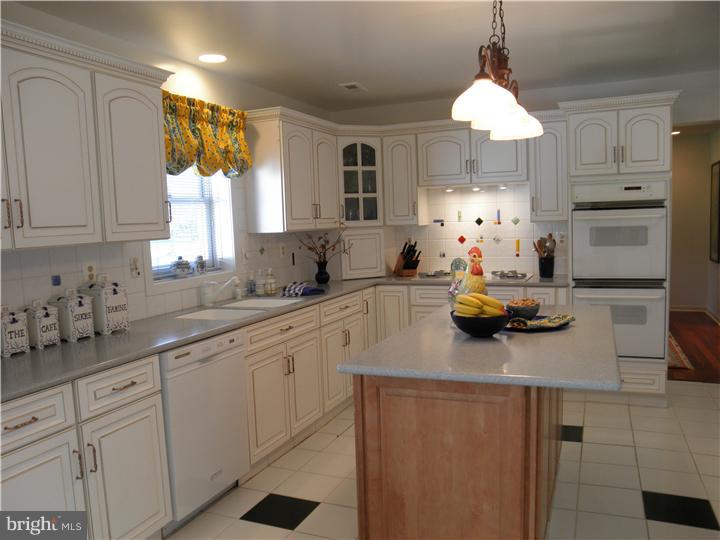 1500 Foxbury Road Ambler, PA 19002 - Photo 6 of 17 Gallery Image 6