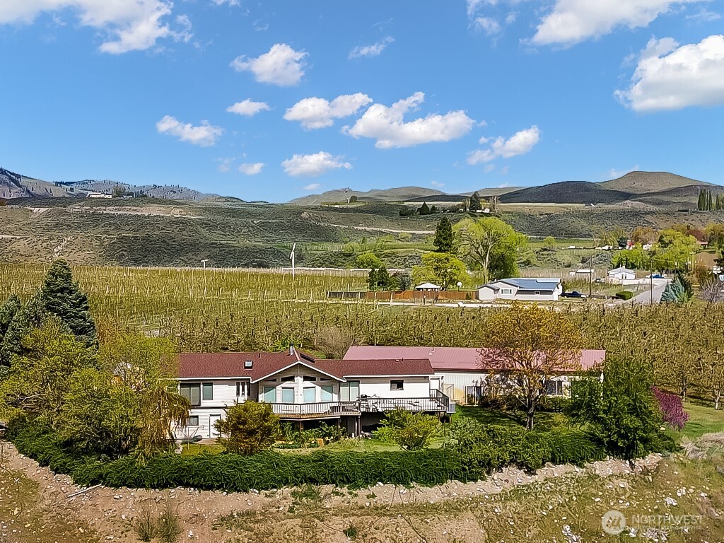 91 Okanogan Cemetery Road Okanogan, WA 98840 - Photo 2 of 13