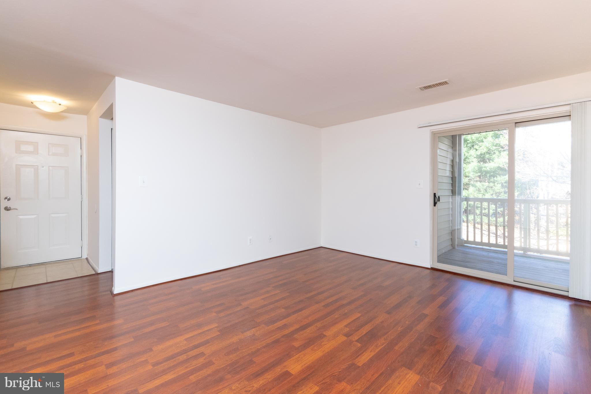 1727 Ascot Way, Unit J Reston, VA 20190 - Photo 11 of 28 Gallery Image 11