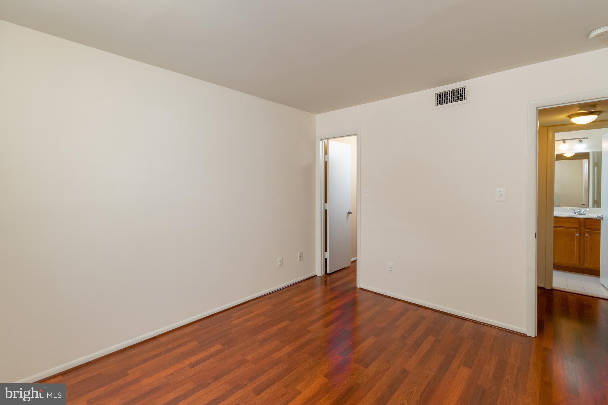 1727 Ascot Way, Unit J Reston, VA 20190 - Photo 18 of 28 Gallery Image 18
