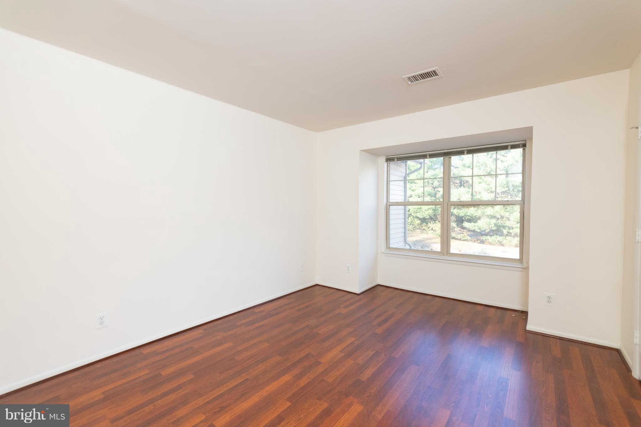 1727 Ascot Way, Unit J Reston, VA 20190 - Photo 22 of 28 Gallery Image 22