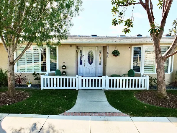 $599,000 | 1560 Homewood Road, Unit 114L, Seal Beach, CA 90740