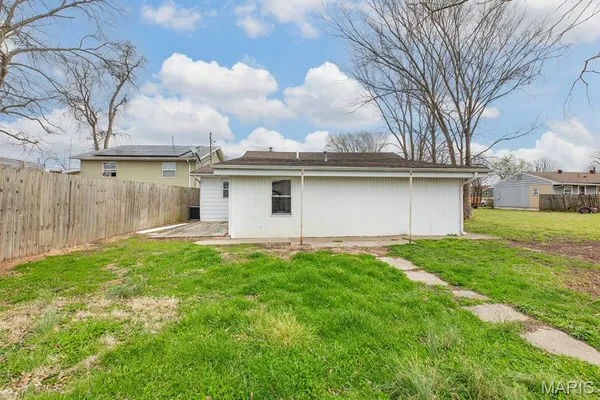 $139,900 | 518 B Street, Bethalto, IL 62010