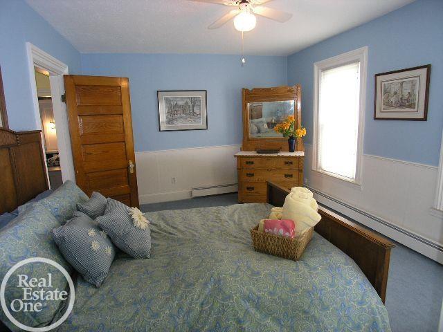 2172 Greenfield Road Berkley, MI 48072 - Photo 30 of 44 50074128-29.JPG