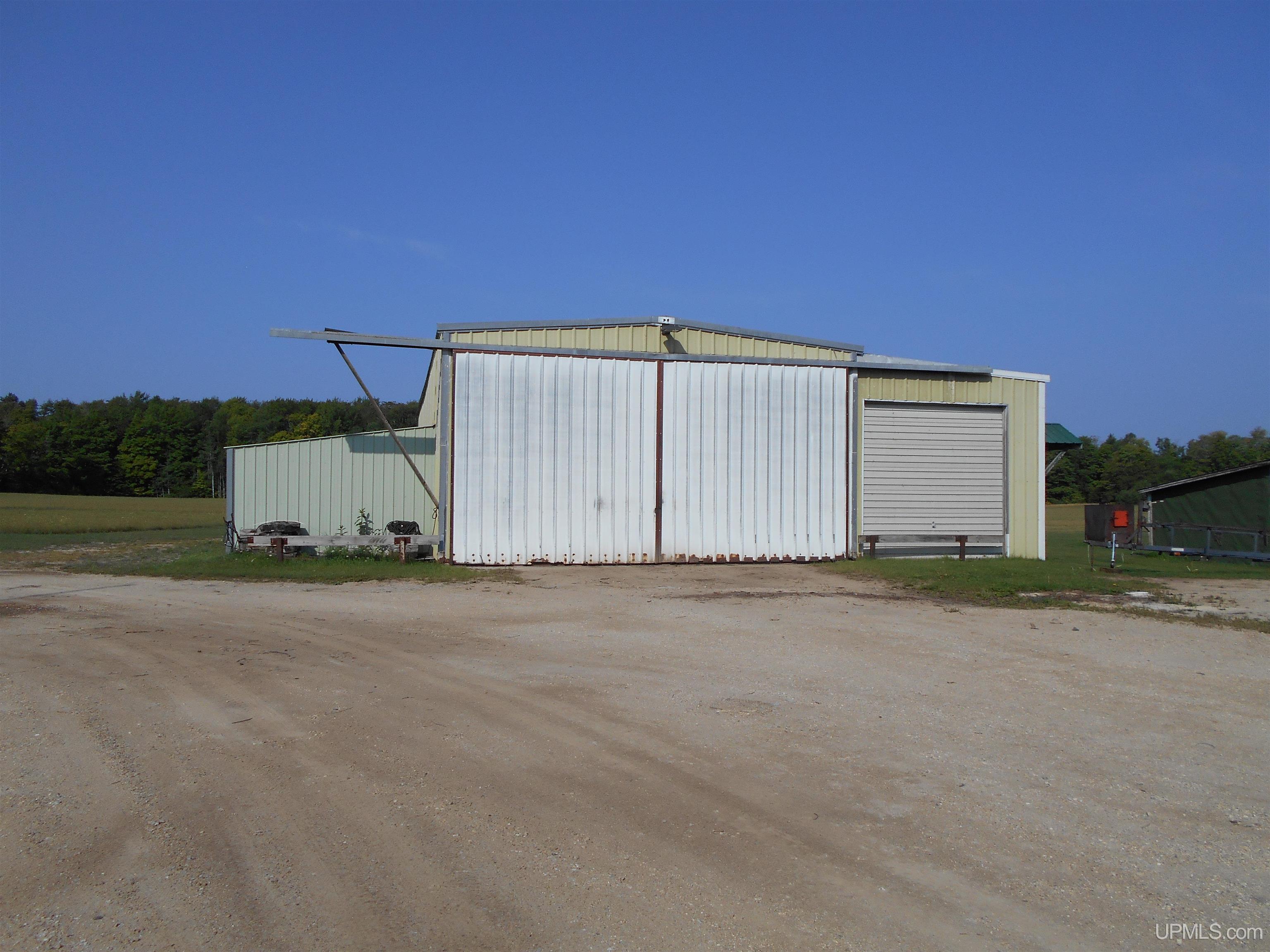 1727 N West Kendall Road Manistique, MI 49854 - Photo 8 of 49