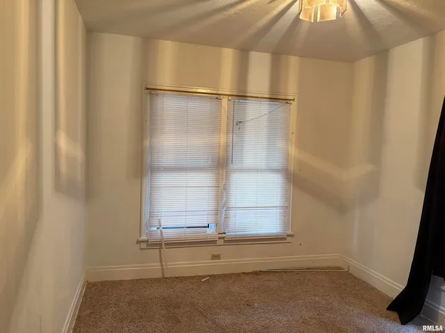 $79,500 | 433 Linden Avenue, Centralia, IL 62801