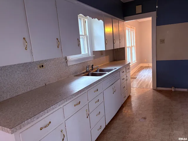 $79,500 | 433 Linden Avenue, Centralia, IL 62801