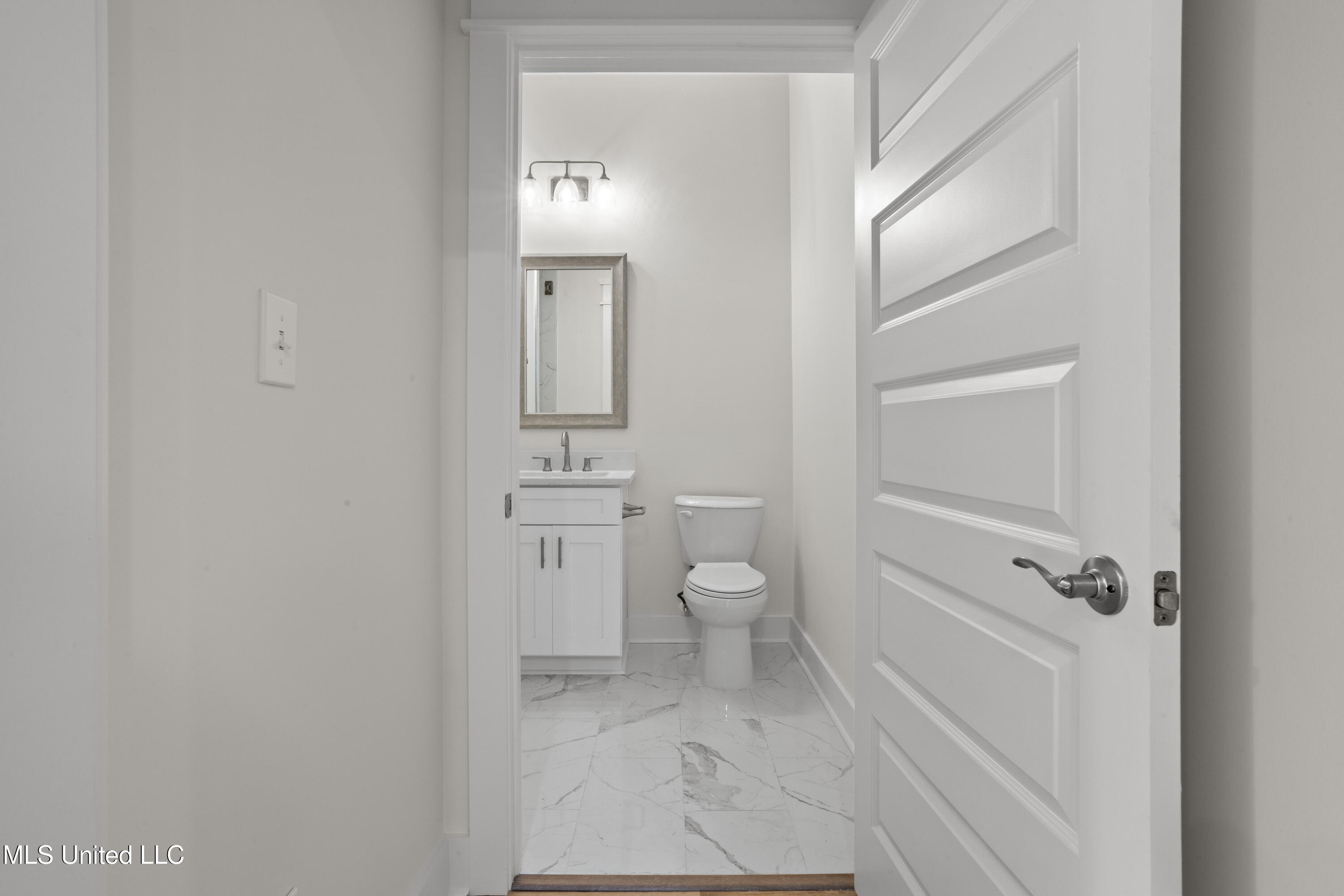 124 Court Street, Unit 207 Bay St. Louis, MS 39520 - Photo 19 of 61 021