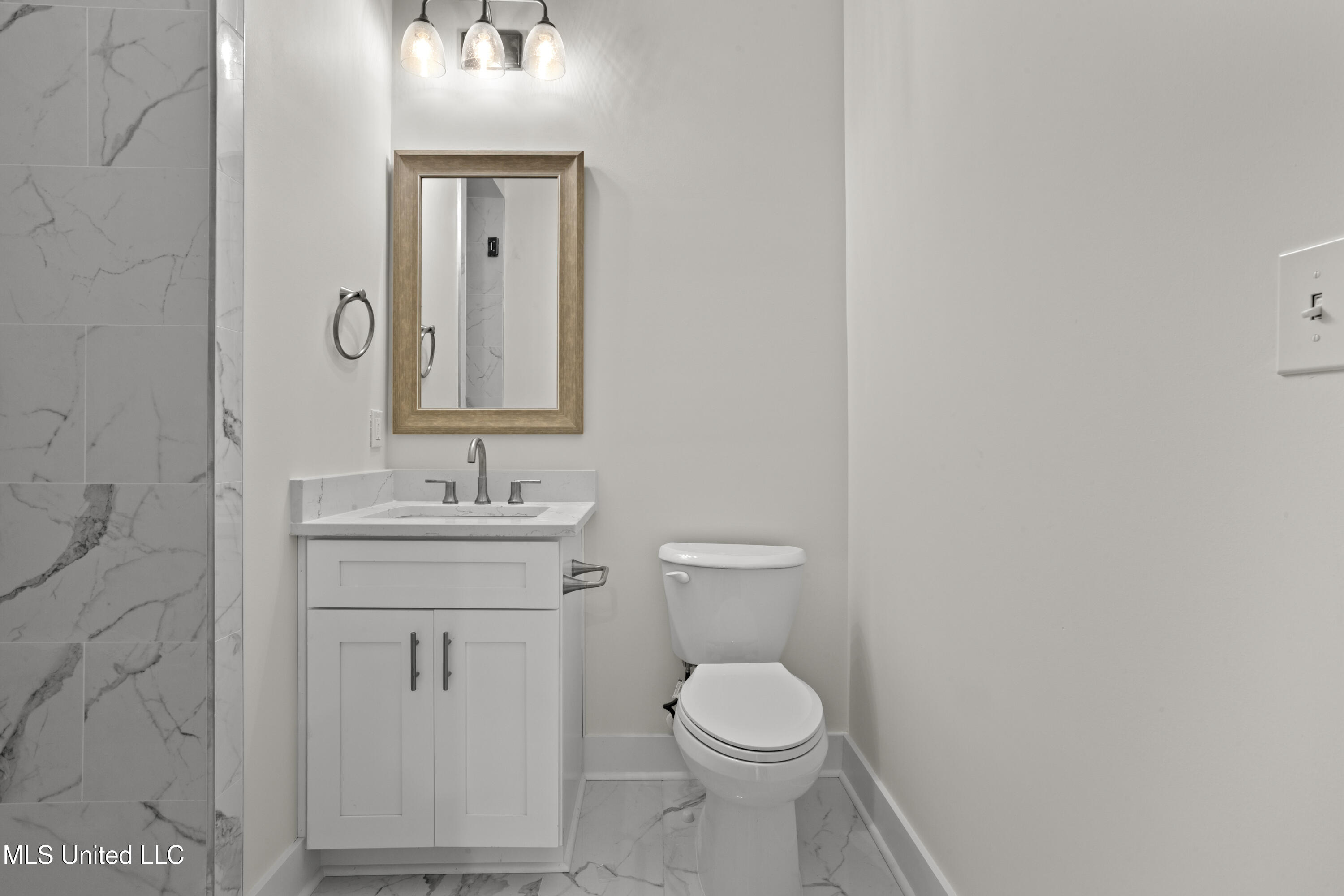 124 Court Street, Unit 207 Bay St. Louis, MS 39520 - Photo 20 of 61 022