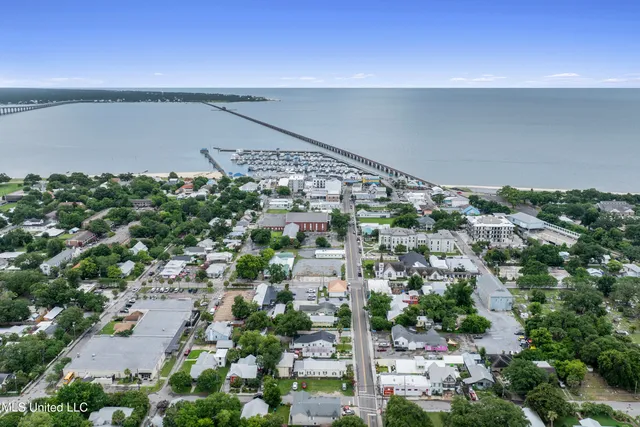 $549,900 | 124 Court Street, Unit 207, Bay St. Louis, MS 39520