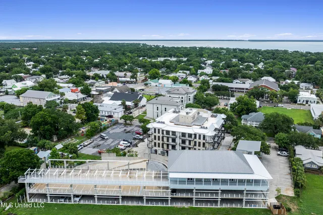 $549,900 | 124 Court Street, Unit 207, Bay St. Louis, MS 39520