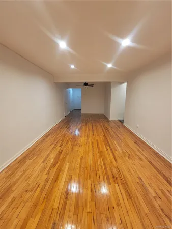 $1,800 | Undisclosed Address | Far Rockaway