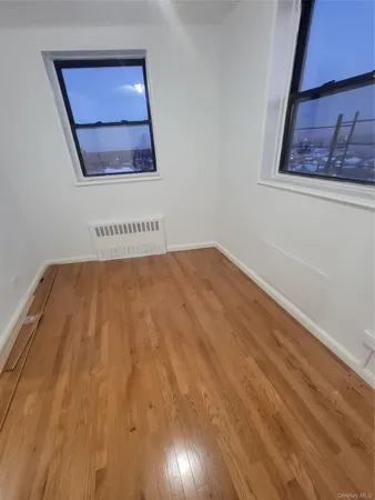 $1,800 | Undisclosed Address | Far Rockaway