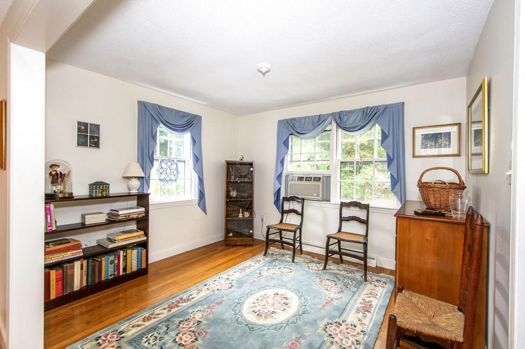 9 Winthrop Road Hingham, MA 02043 - Photo 8 of 31