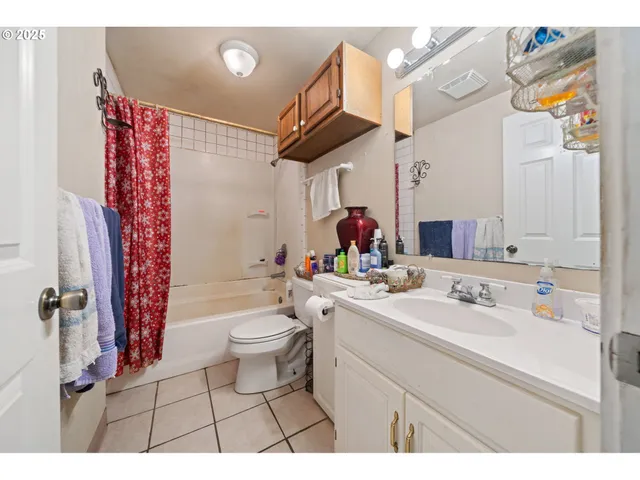 $419,000 | 3130 Southeast 161st Avenue, Portland, OR 97236