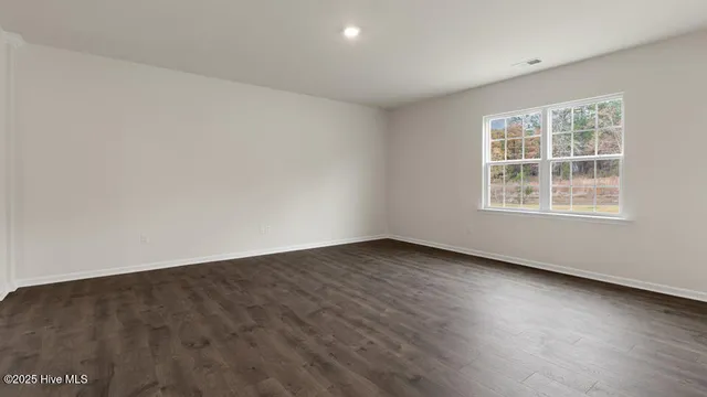 $402,740 | 995 Misty Creek Drive, Aberdeen, NC 28315